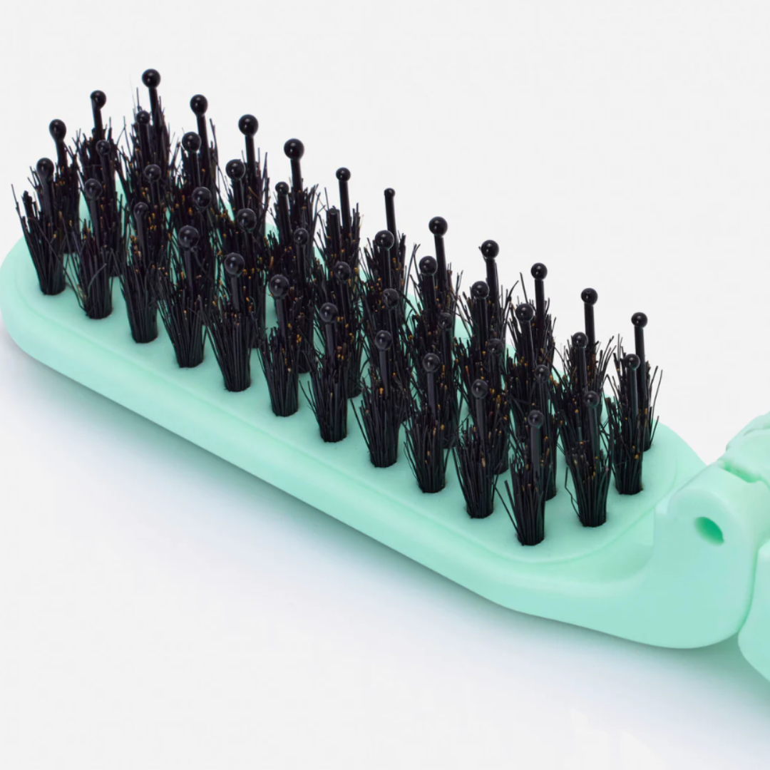 The Smooth Company Smoothing Travel Brush