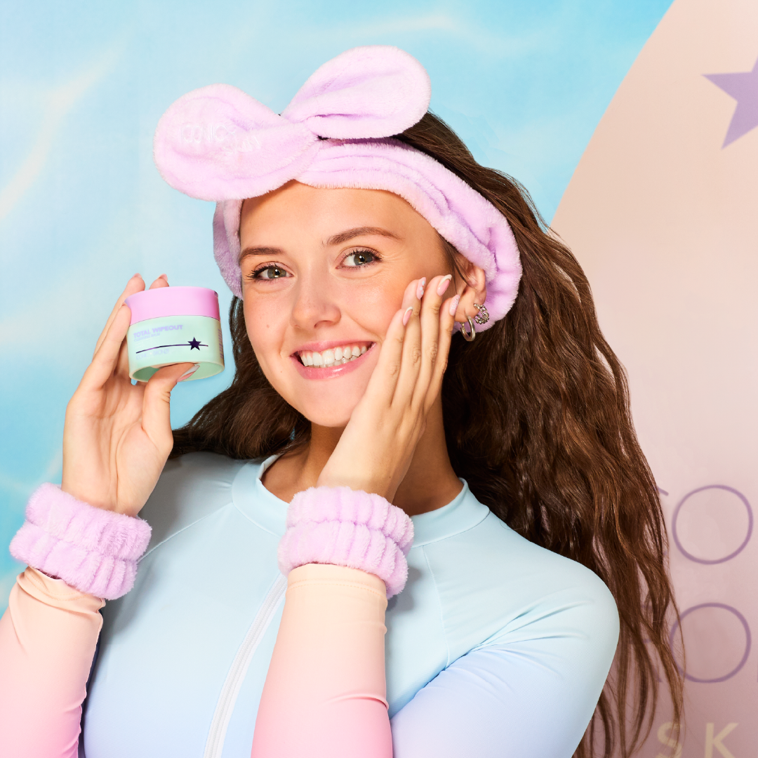 Iconic BronzeTotal Wipeout Skin Cleansing Balm