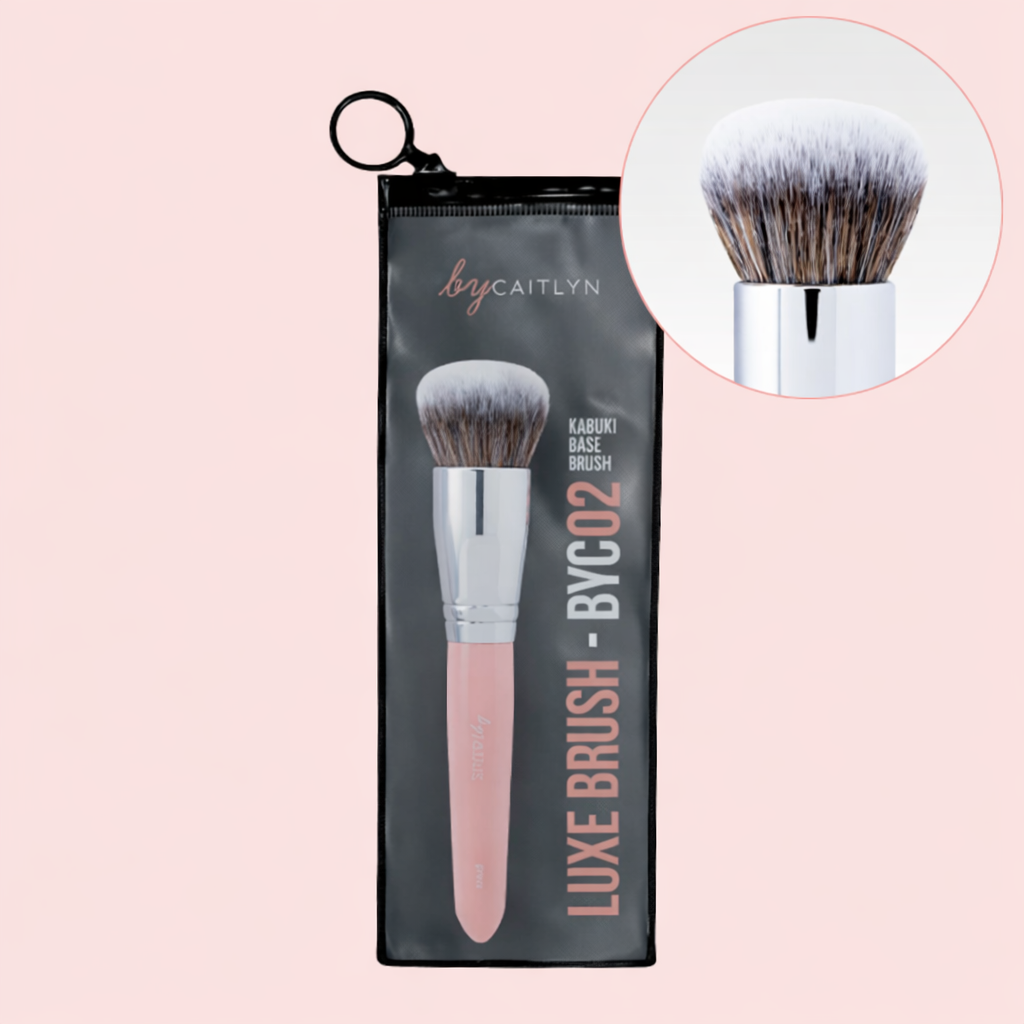 By Caitlyn BYC02 Kabuki Foundation Luxe Brush