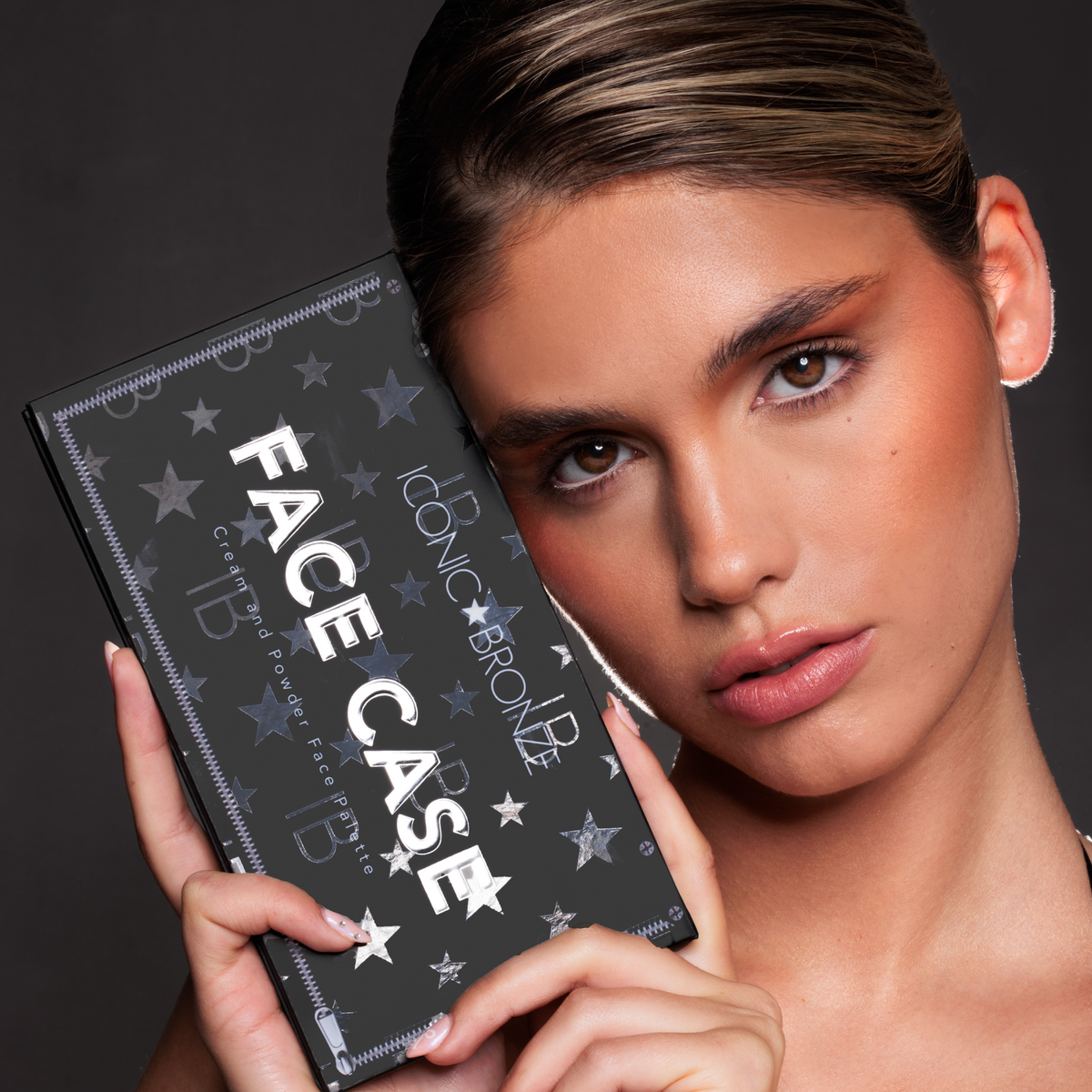 Iconic Bronze Face Case Cream and Powder Palette