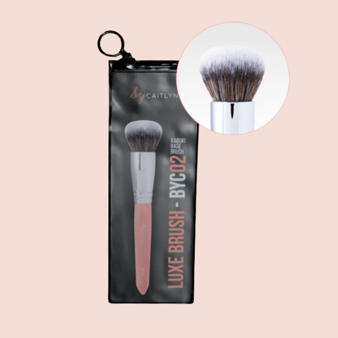 By Caitlyn BYC02 Kabuki Foundation Luxe Brush