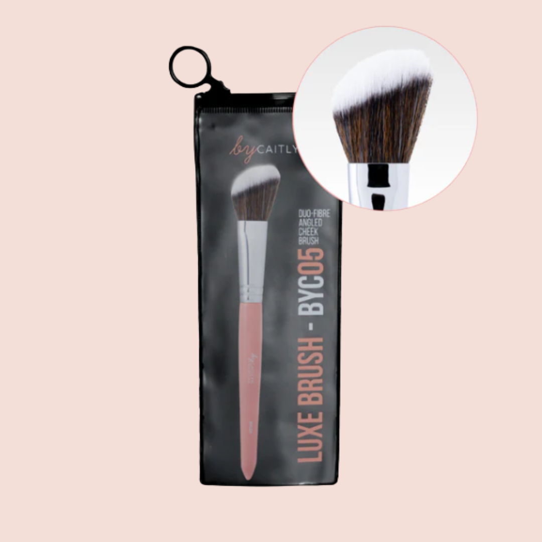 By Caitlyn BYC05 Duo-Fibre Angled Cheek Brush
