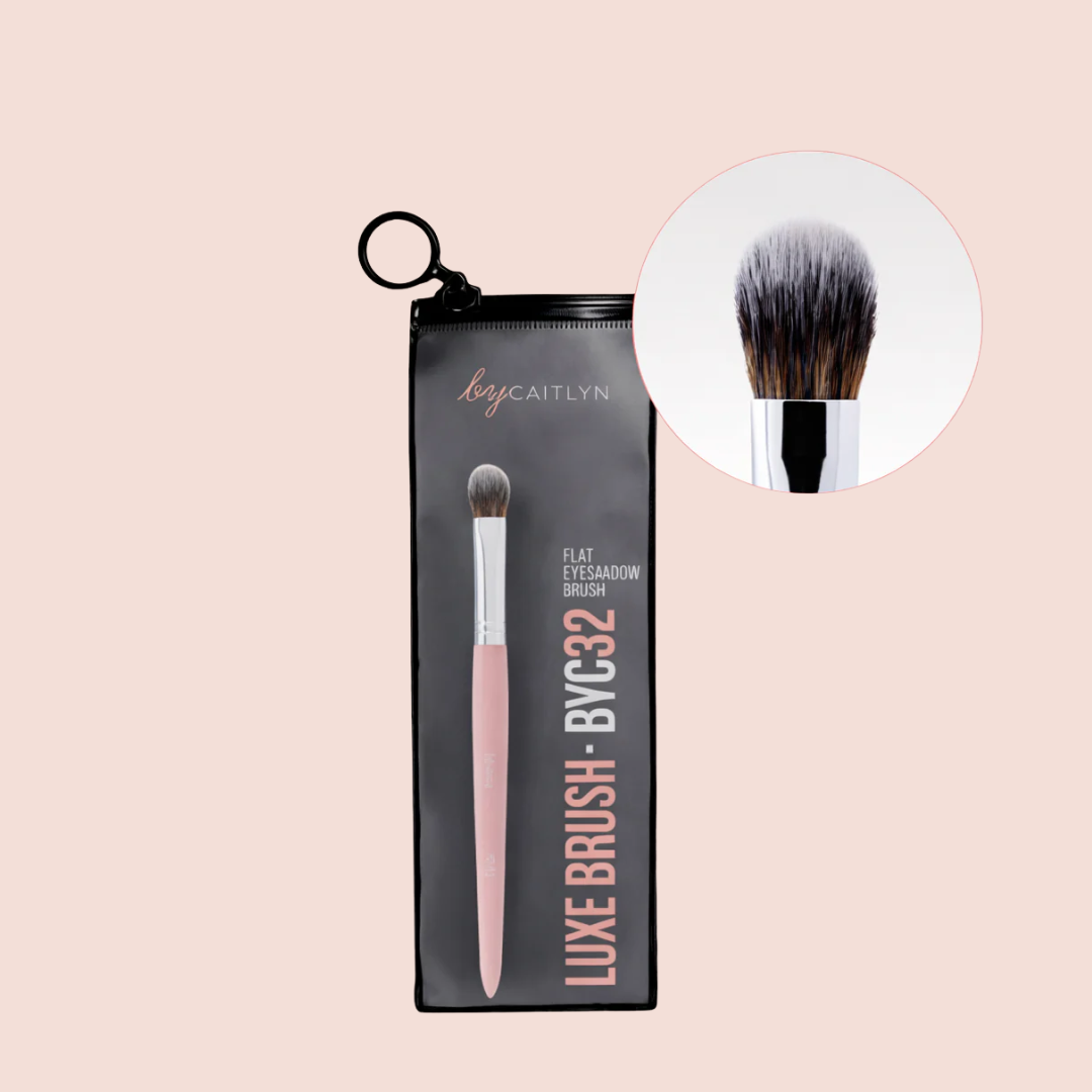 By Caitlyn BYC32 Flat Eyeshadow Luxe Brush