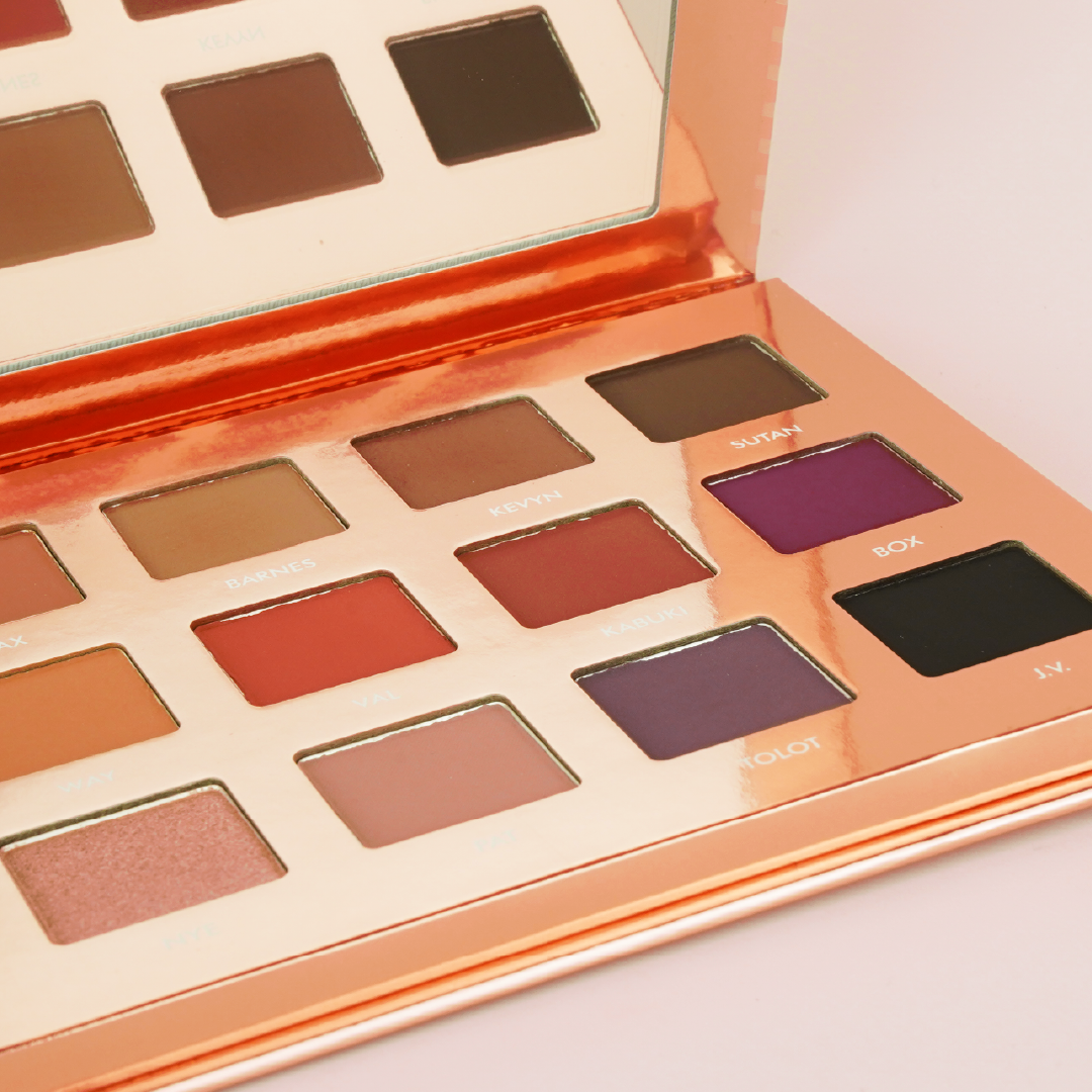 HeART of Beauty Eyeshadow Palette